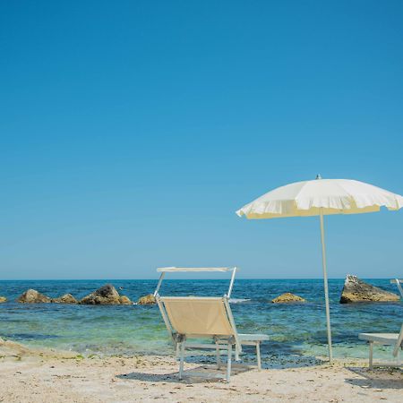 Hotel Riva Del Sole Giovinazzo Esterno foto