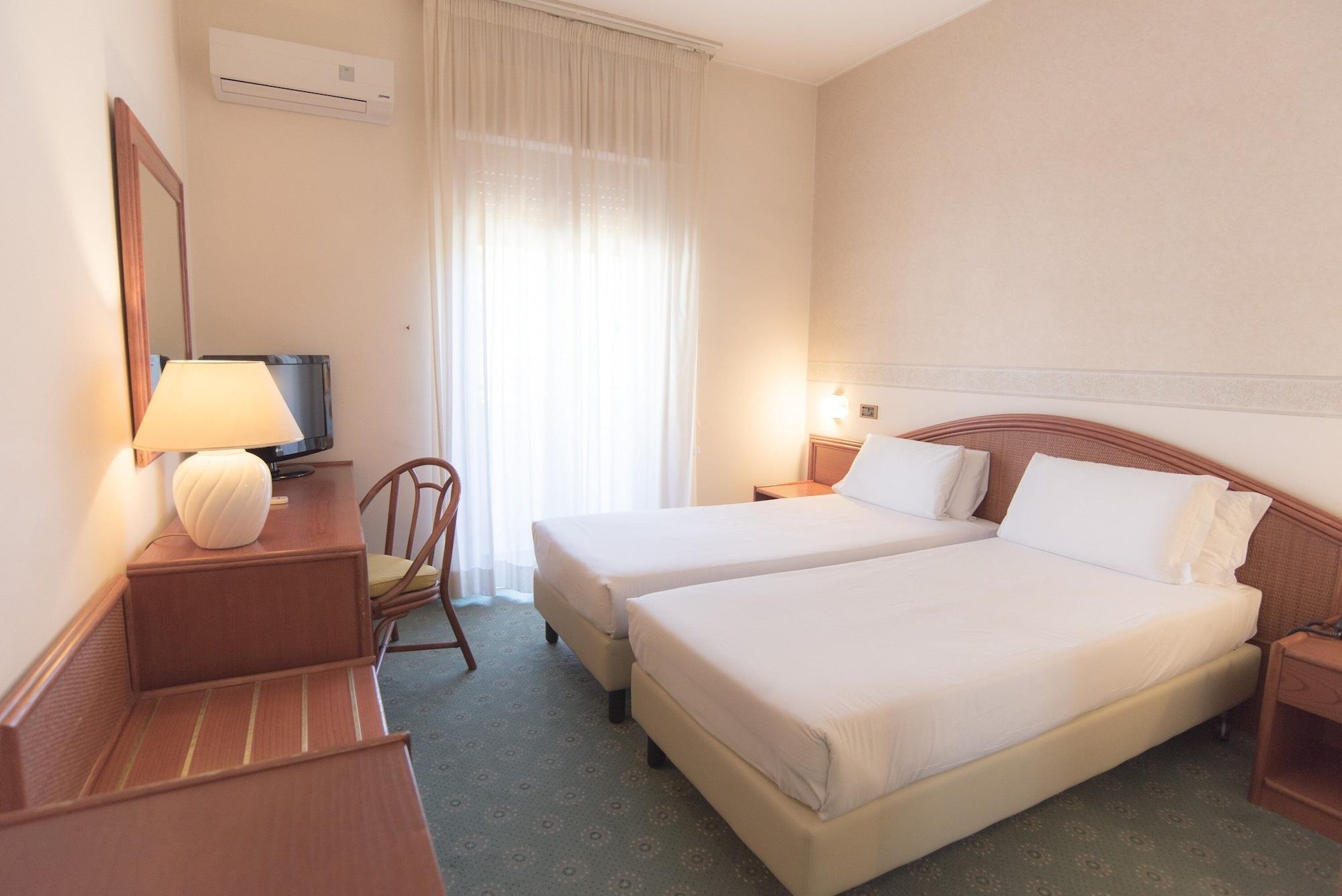 Hotel Riva Del Sole Giovinazzo Esterno foto