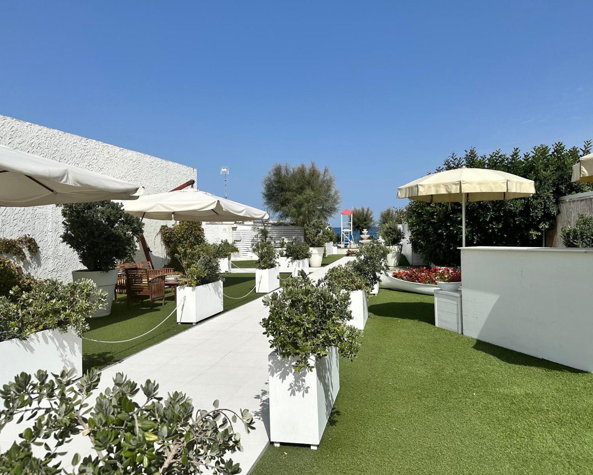 Hotel Riva Del Sole Giovinazzo Esterno foto