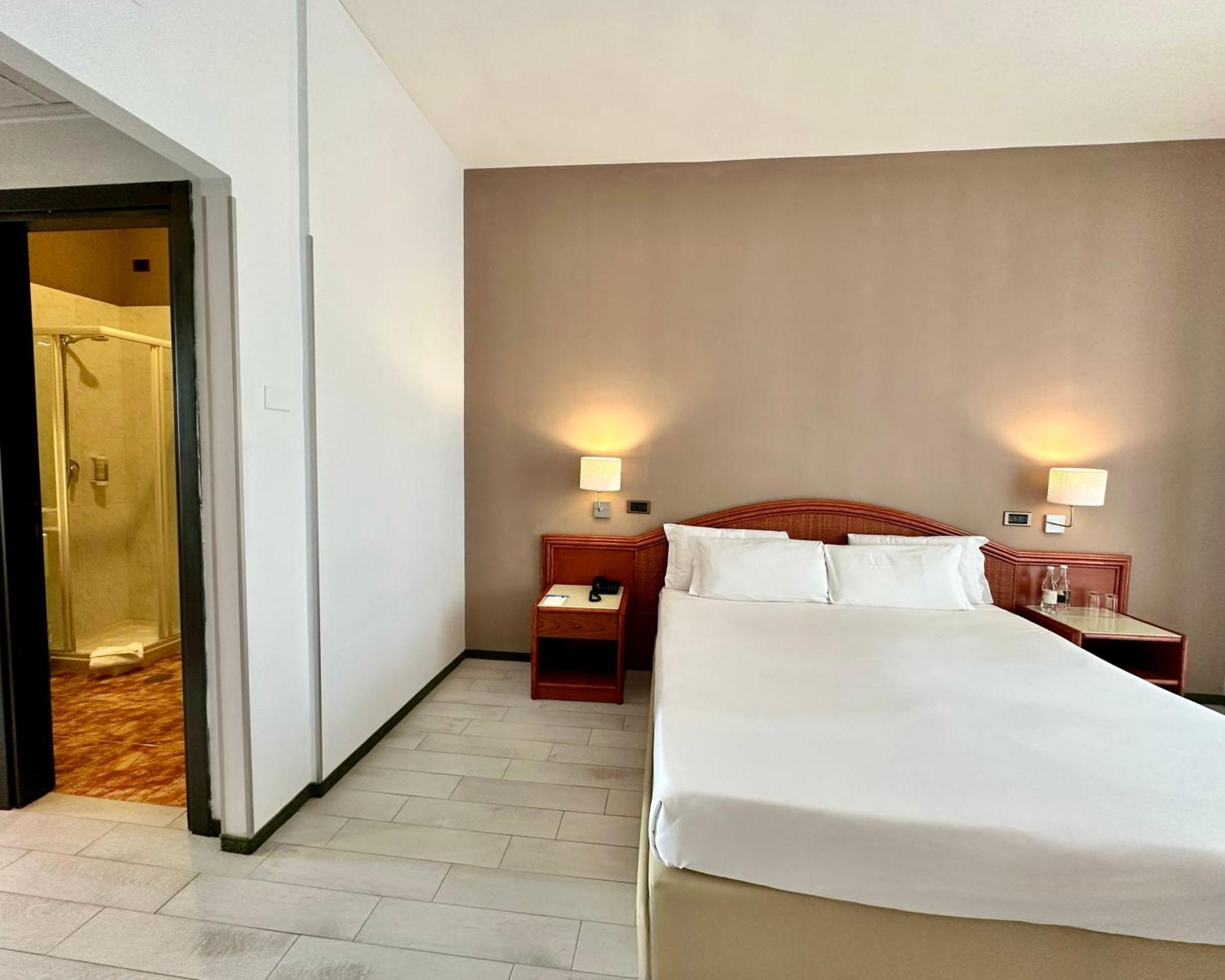 Hotel Riva Del Sole Giovinazzo Esterno foto
