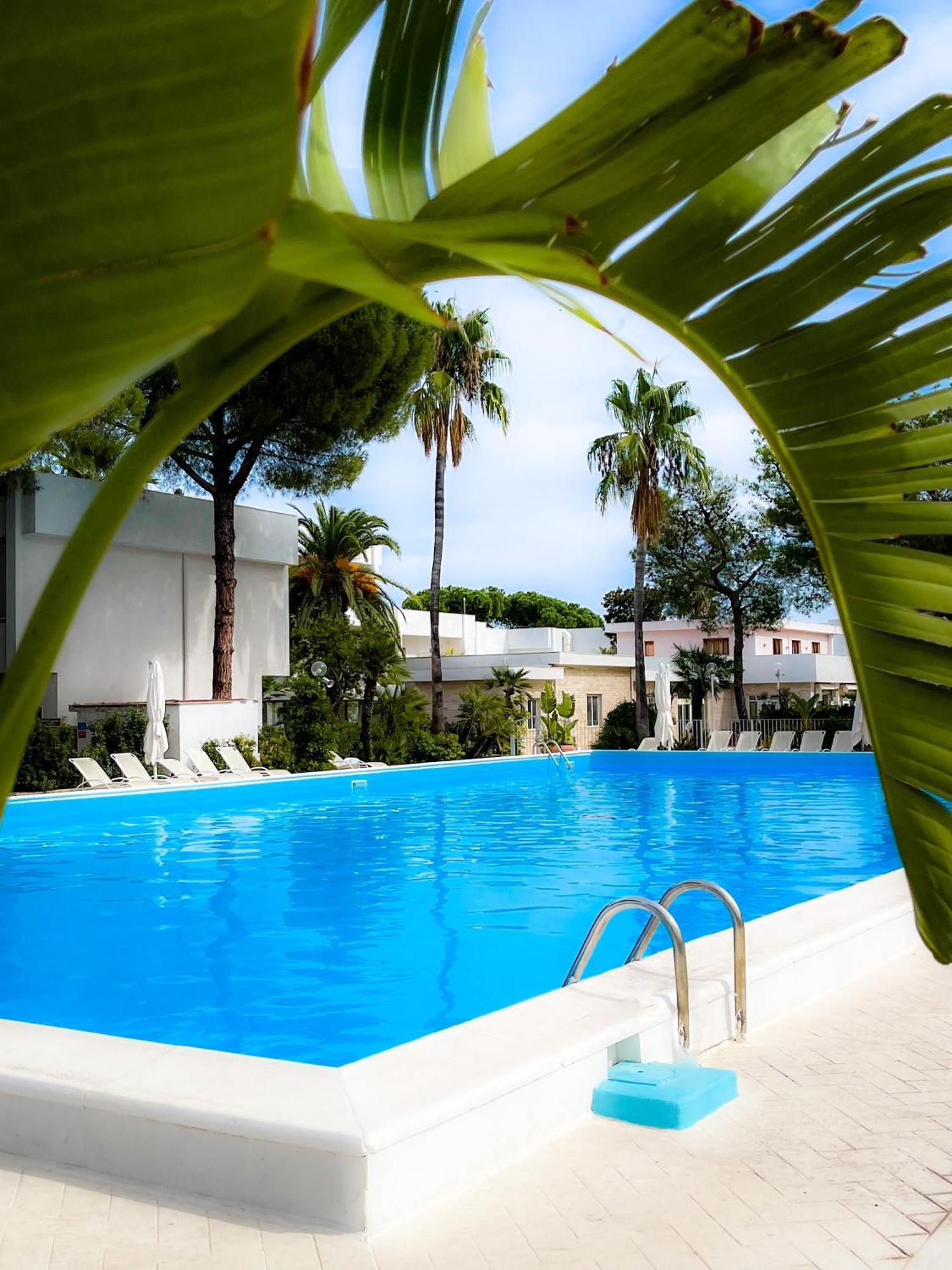 Hotel Riva Del Sole Giovinazzo Esterno foto