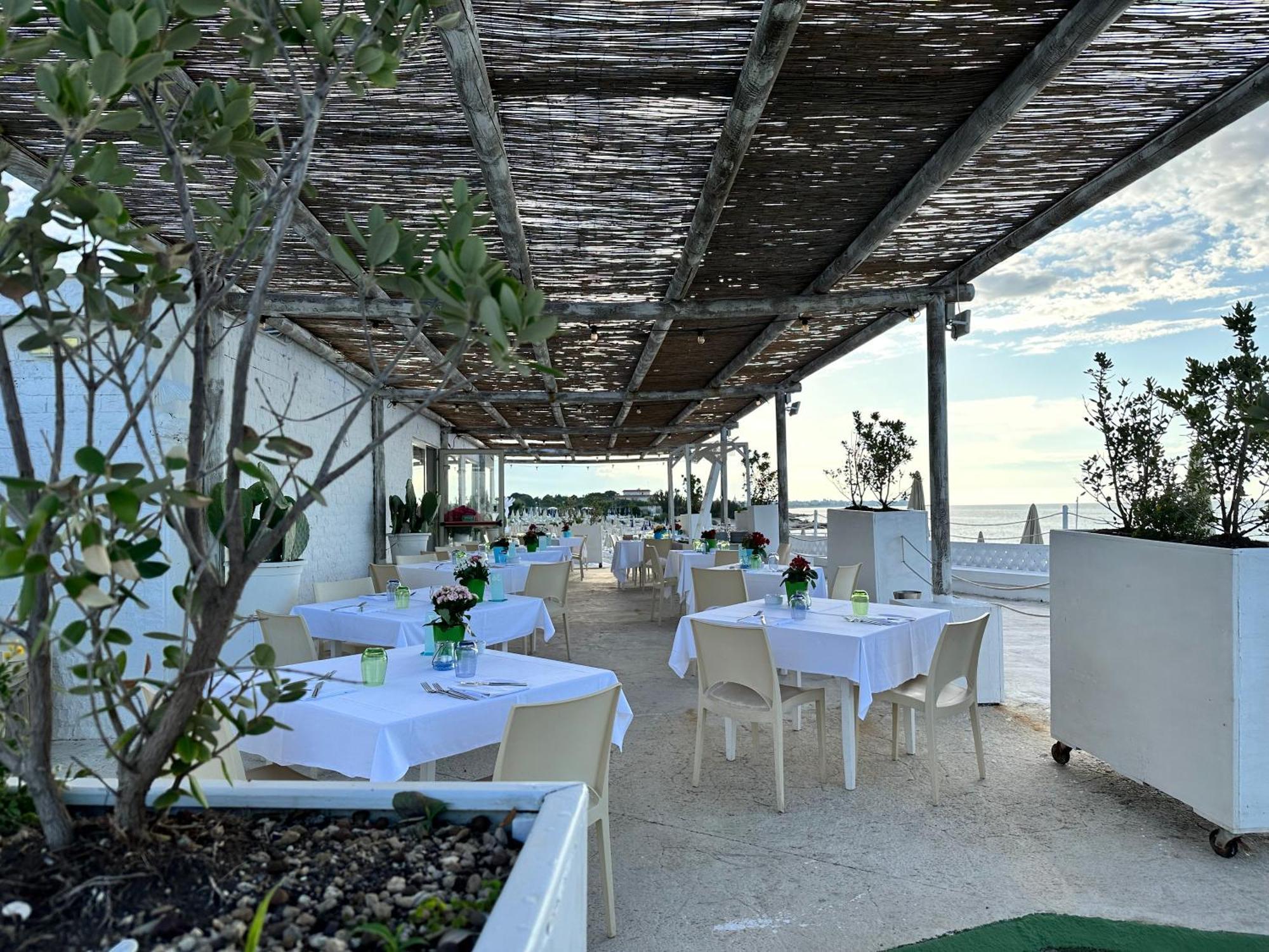 Hotel Riva Del Sole Giovinazzo Esterno foto