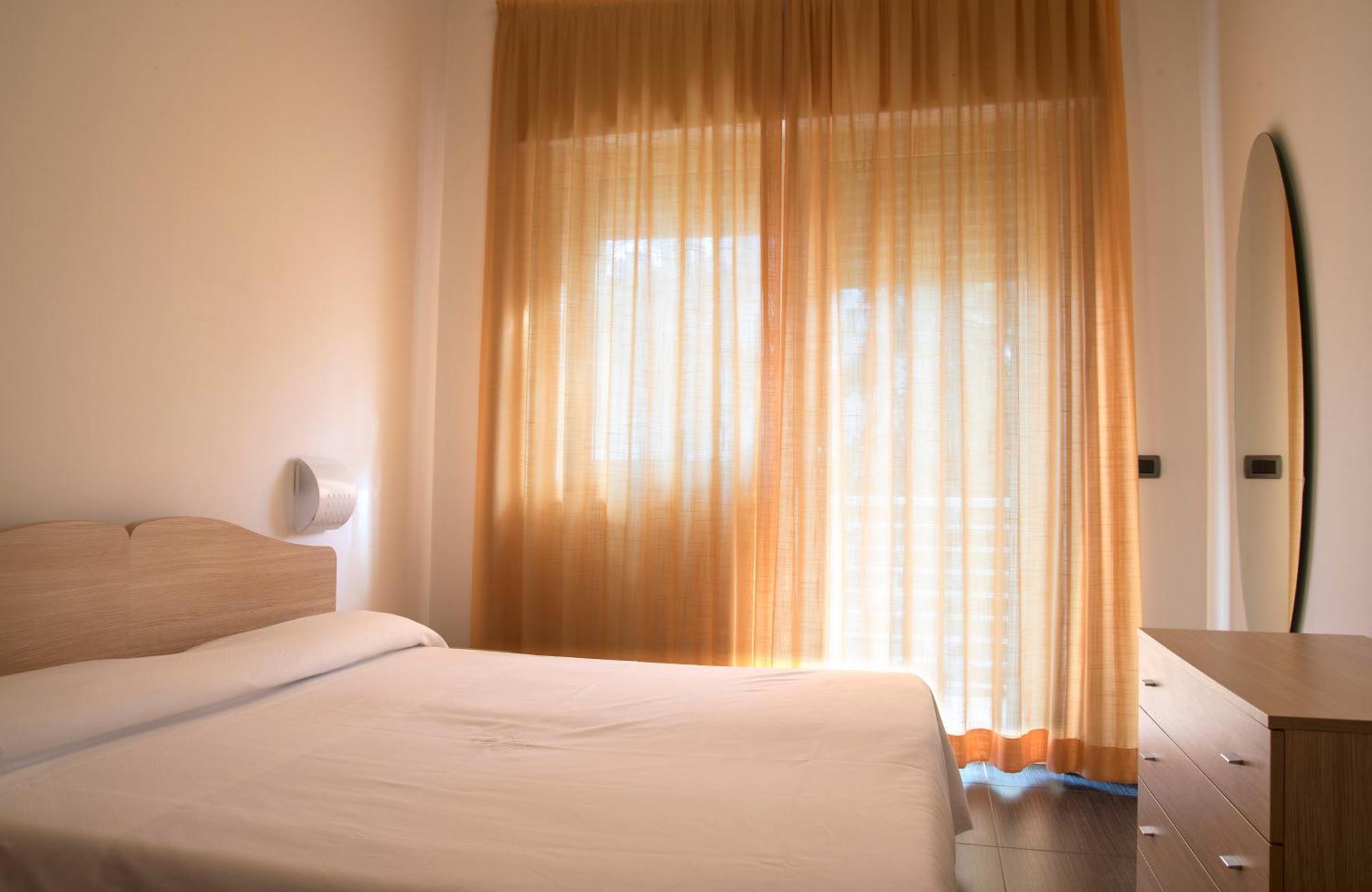 Hotel Riva Del Sole Giovinazzo Esterno foto