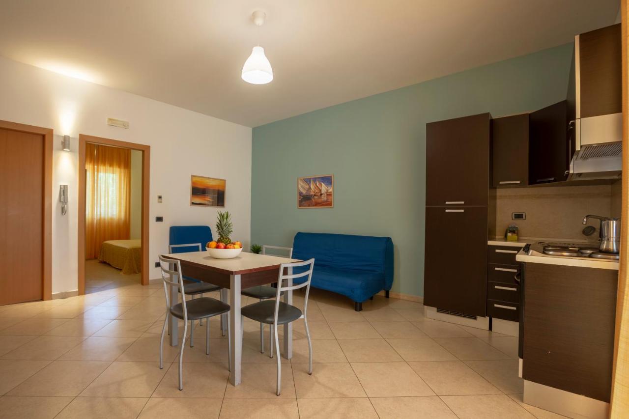 Hotel Riva Del Sole Giovinazzo Esterno foto