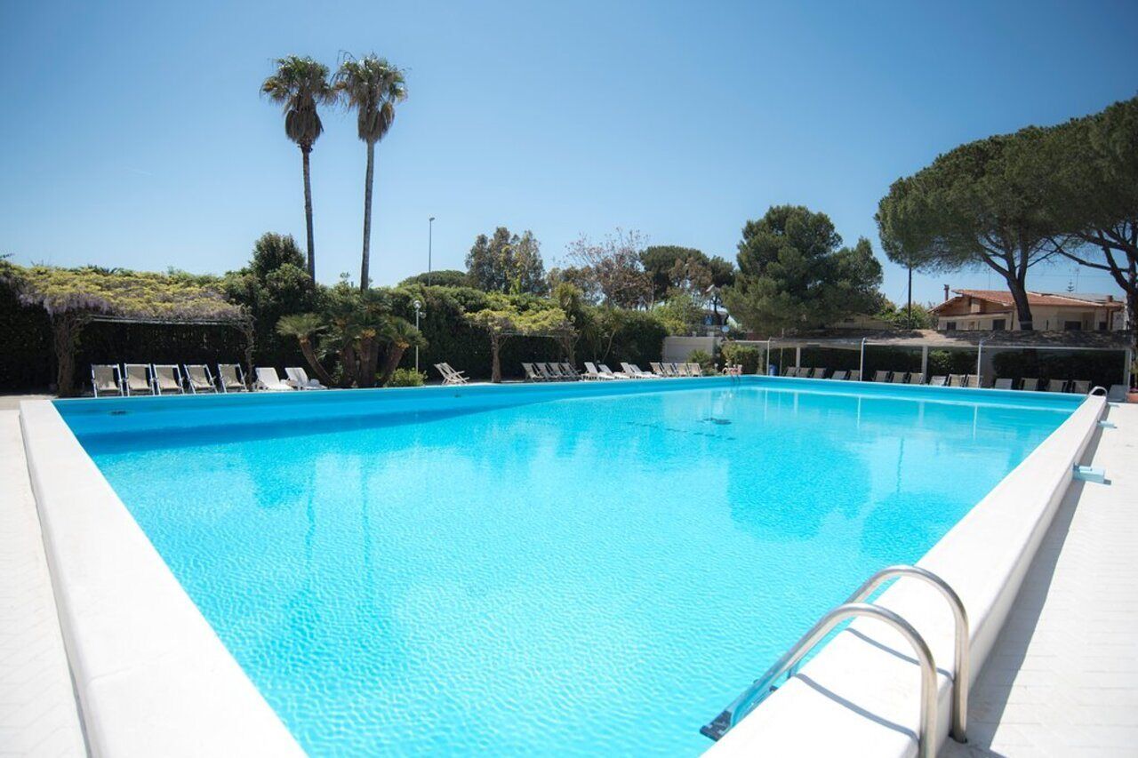 Hotel Riva Del Sole Giovinazzo Esterno foto